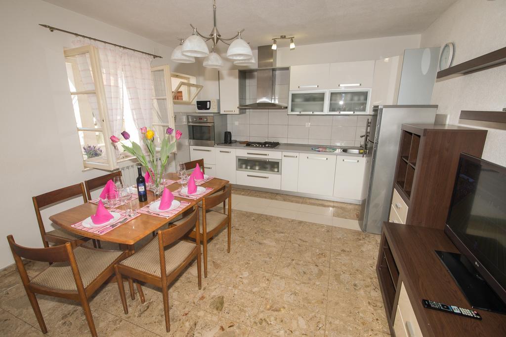 Apartments Marieta Makarska Eksteriør billede